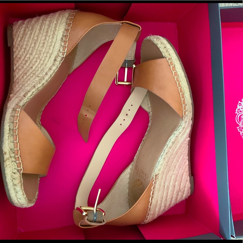 Vince Camuto Wedge Sandals Sz 7.5